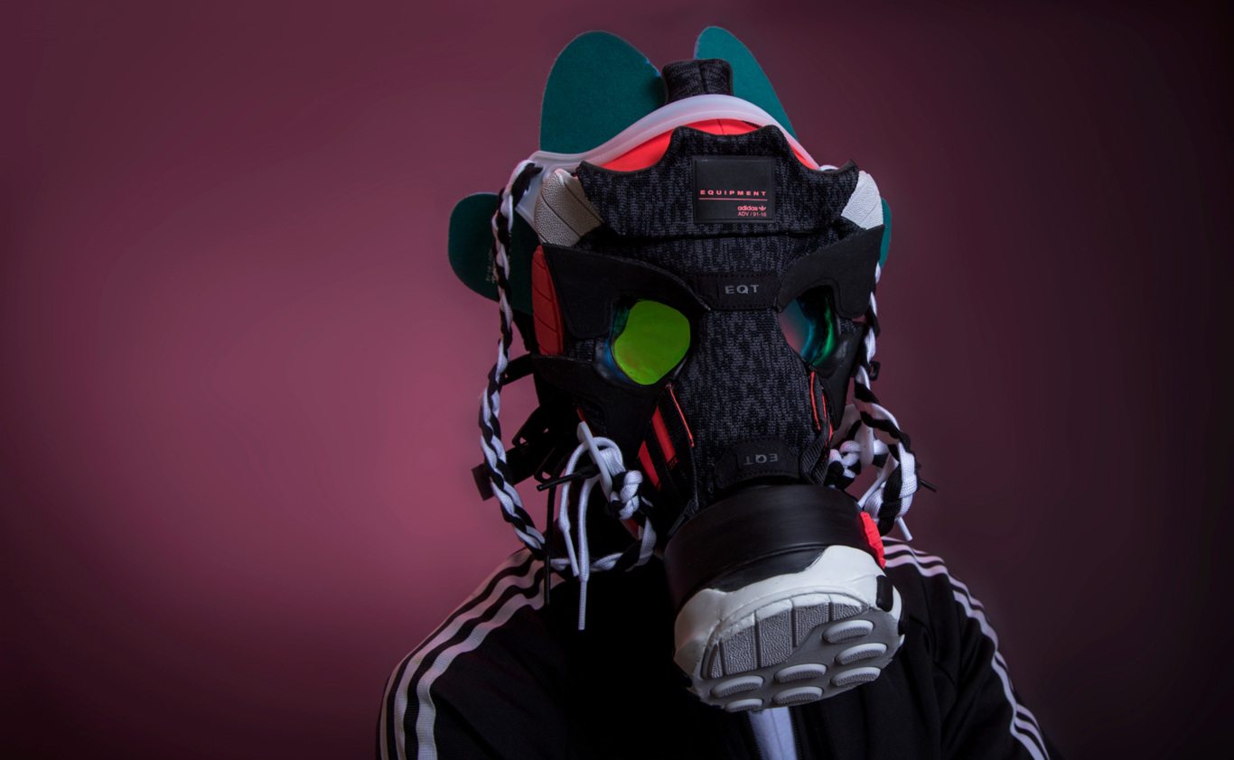 Máscara de adidas EQT